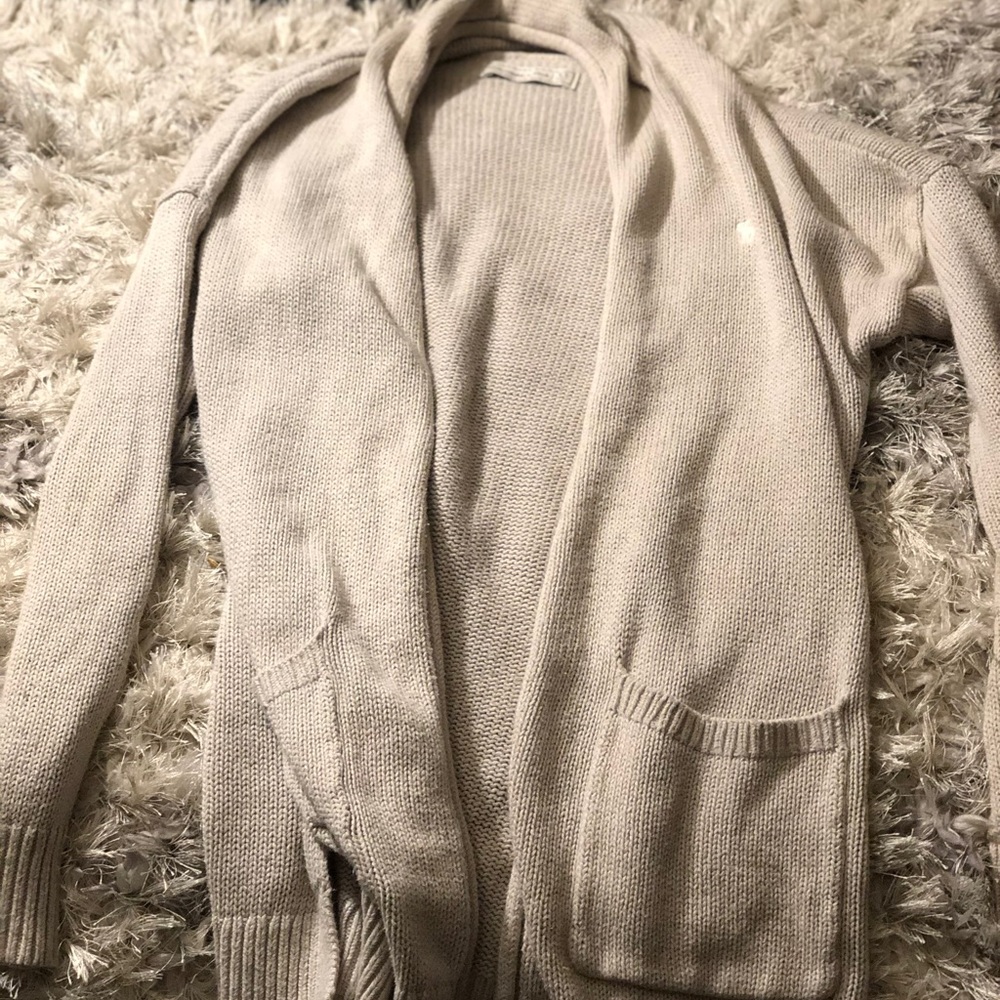 Abecrombie & Fitch cardigan
